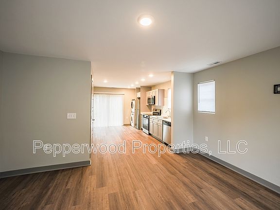 5th image of 18 Ladson St #A