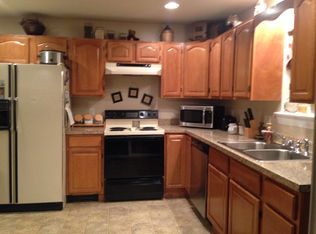 17 SW Lawn Rd, Pottsville, PA 17901