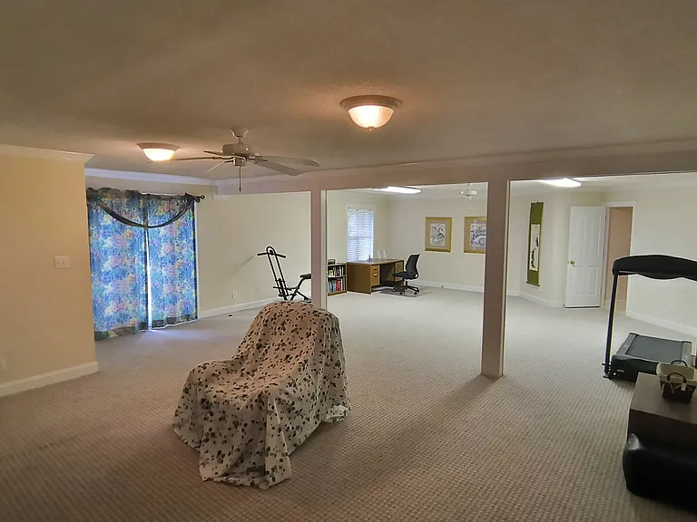 423 Brightwood Dr — Photo 36