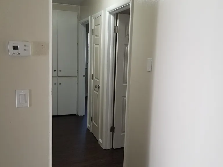 515 Warwick Dr — Photo 18