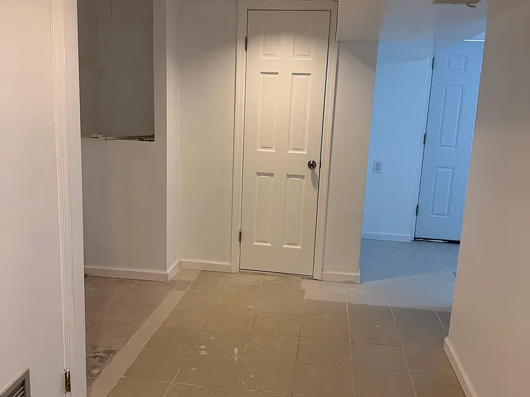 Whitestone Expy — Photo 3