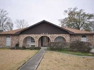 1313 N Grace St, Lake Charles, LA 70615