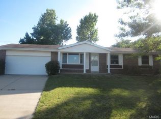 2413 Peggy Pl, Saint Charles, MO 63301