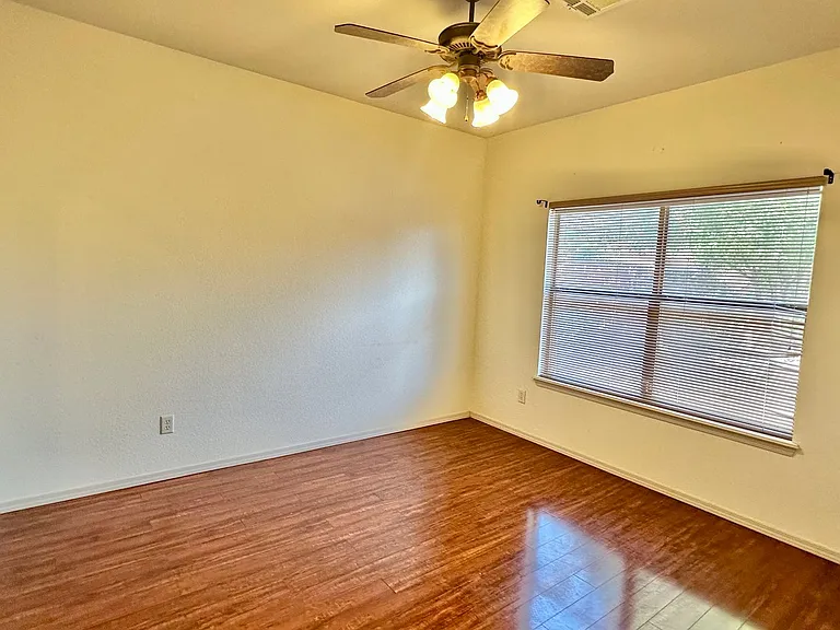 1104 San Miguel — Photo 18