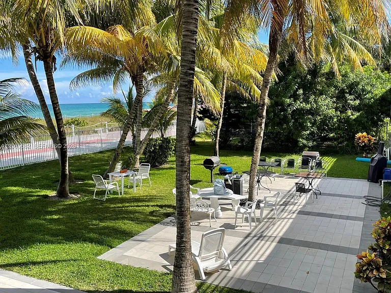 5001 Collins Ave #9E — Photo 4