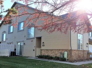 2561 Concord Way, Mendota Heights, MN 55120