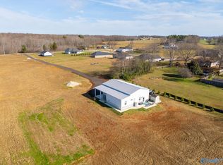 500 Phillips Rd, Hazel Green, AL 35750