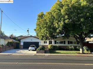 541 W 10th St, Gilroy, CA 95020