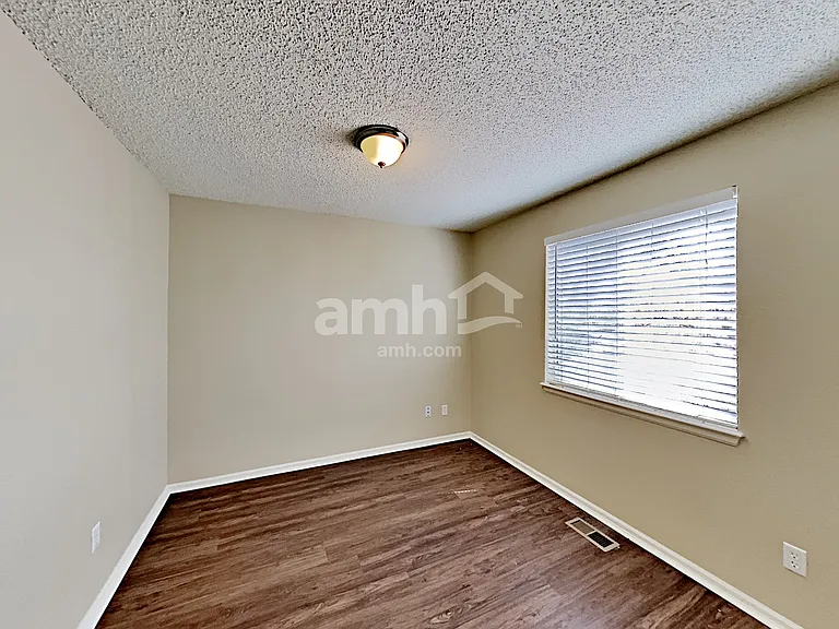 5060 E 118th Ave — Photo 15