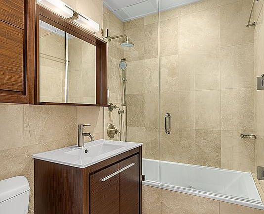 5th image of 340 E 64th St APT 11B