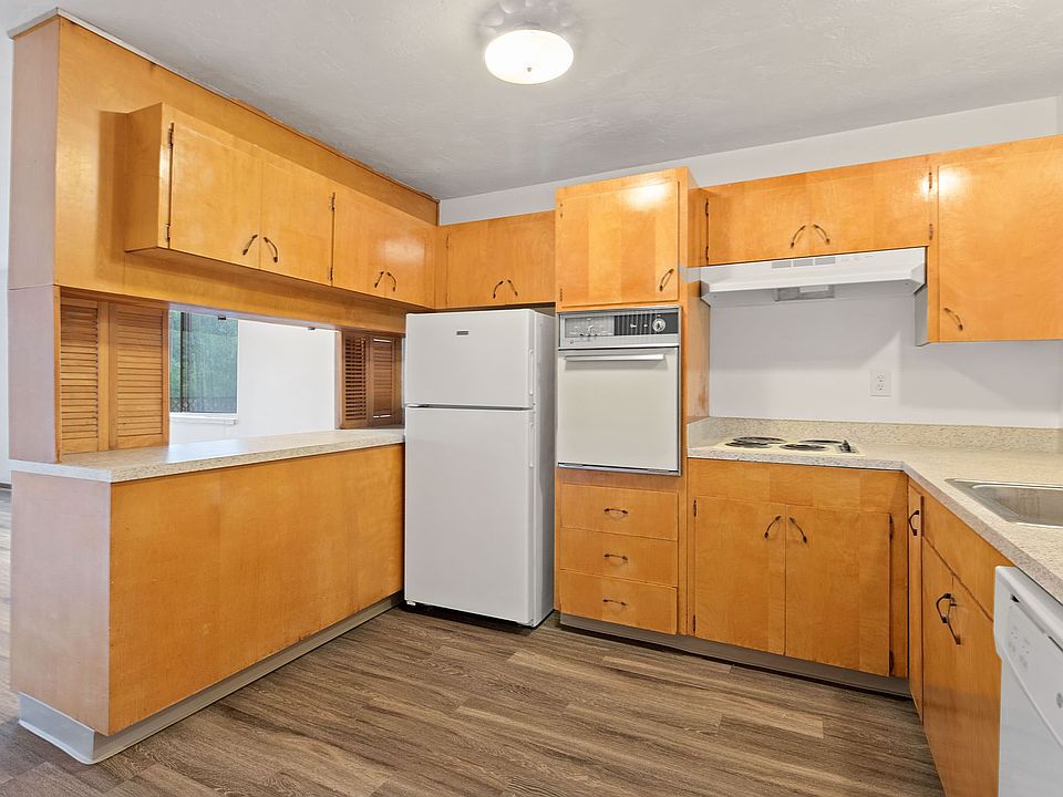 1st image of 4820 SW Barbur Blvd #Tc-04