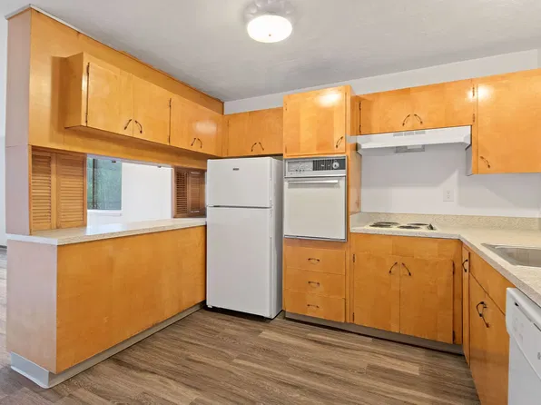 Town and Country Apartments