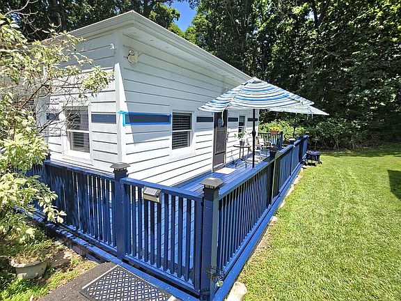 4th image of 7 Brodie Rd #10