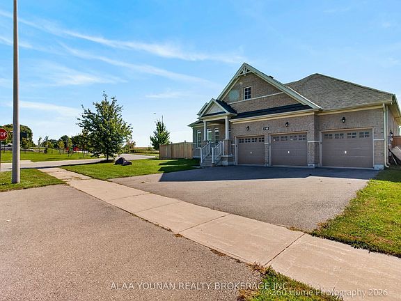 2nd image of 140 Copeland Cres