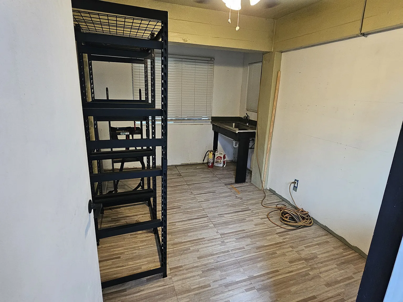 Studio, 150 sqft, $1,600 — Photo 2