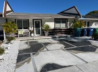 4255 SW 69th Ave, Miami, FL 33155