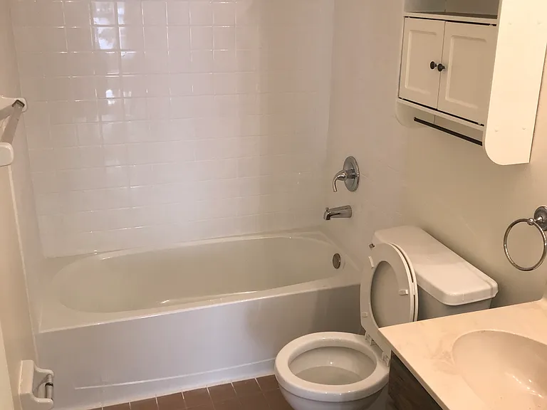 2806 46th Avenue Dr W — Photo 11