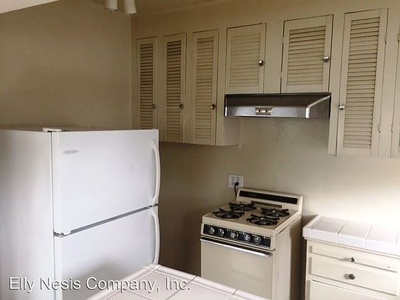 5th image of 1612 Highland Ave #A