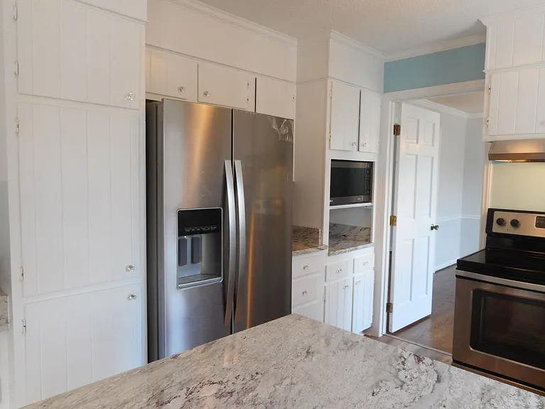 4109 Windlestraw Ln — Photo 3