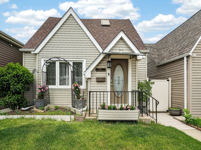 6602 W Montrose Ave, Harwood Heights, IL, 60706