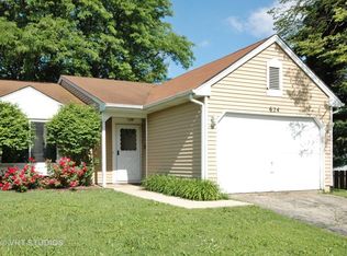 624 Thorndale Dr, Elgin, IL 60120