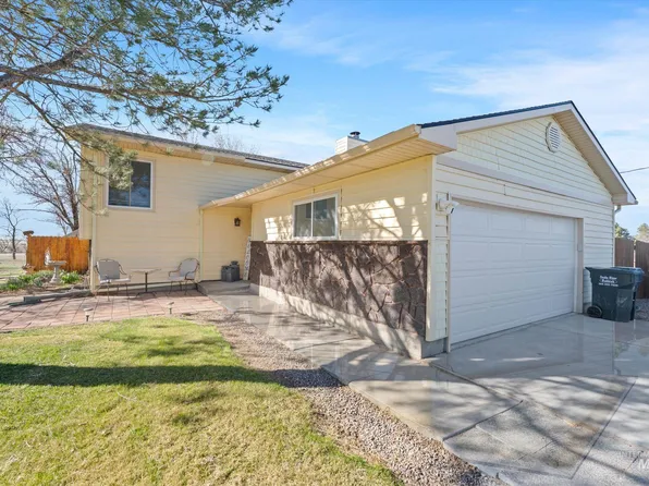 2451 SW Churella Dr, Mountain Home, ID 83647