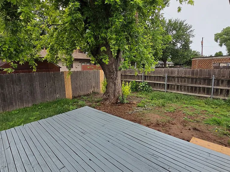 3009 S Gordon Ave — Photo 26
