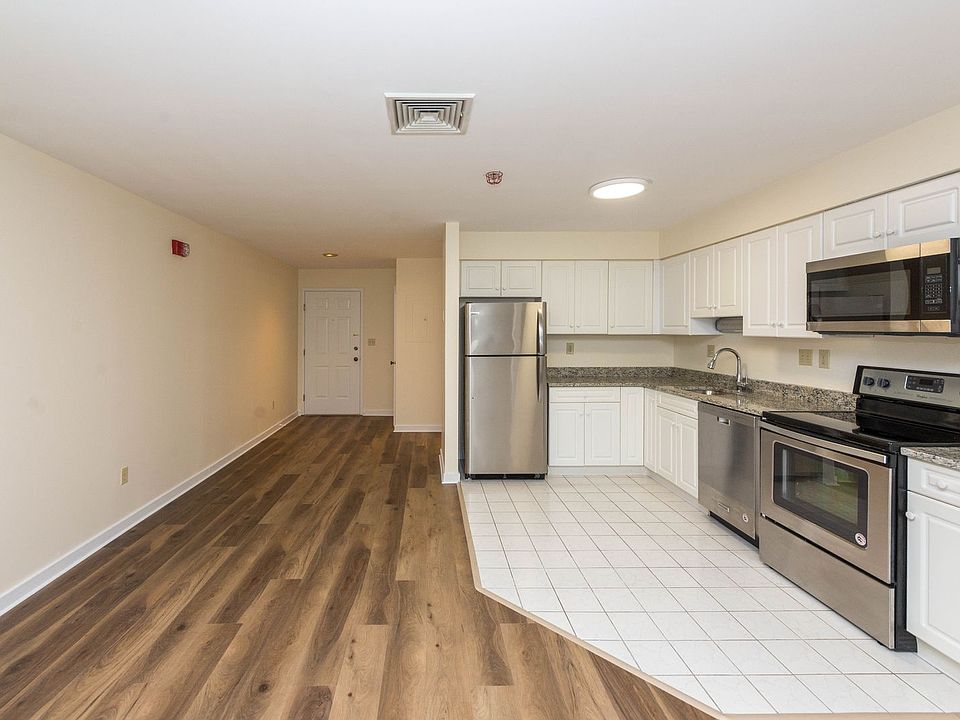 Chestnut Hill East 2 Skiff St Hamden CT Zillow