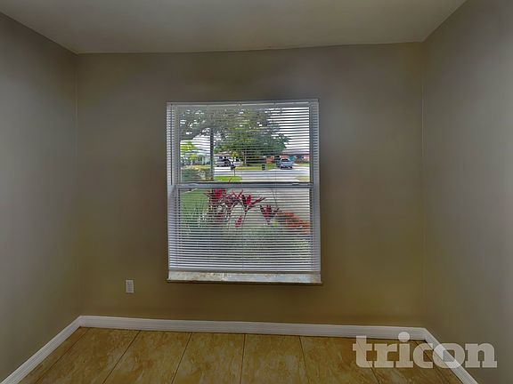5th image of 5127 Pineland Ave