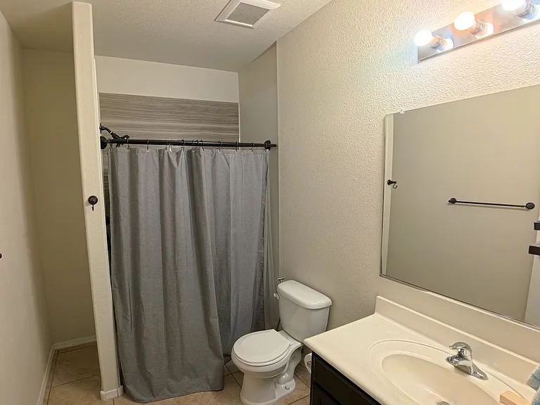 1651 Domino Dr SE — Photo 8