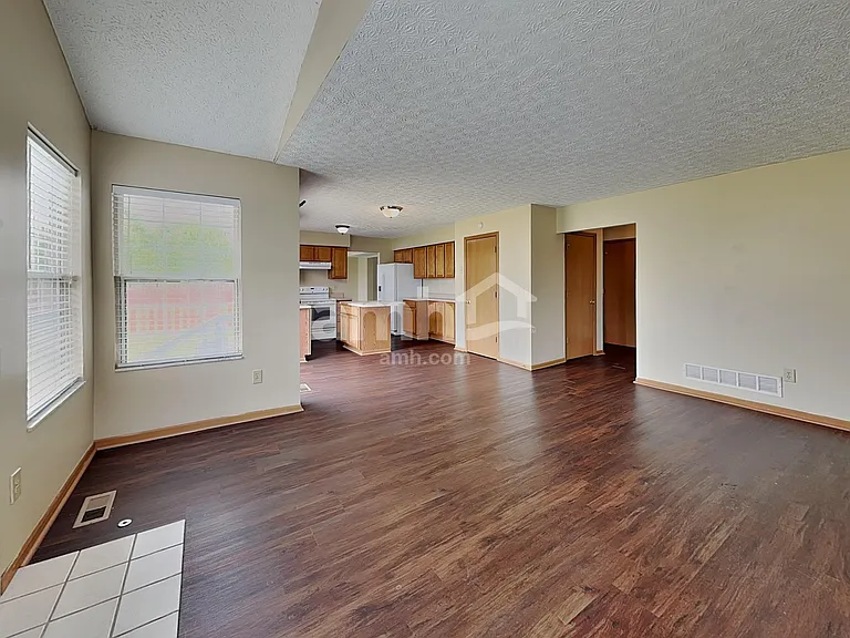161 Patterson St — Photo 9
