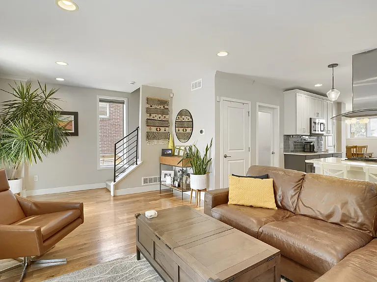 409 Inca St — Photo 8