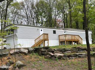 126 Middle Rd, Greentown, PA 18426