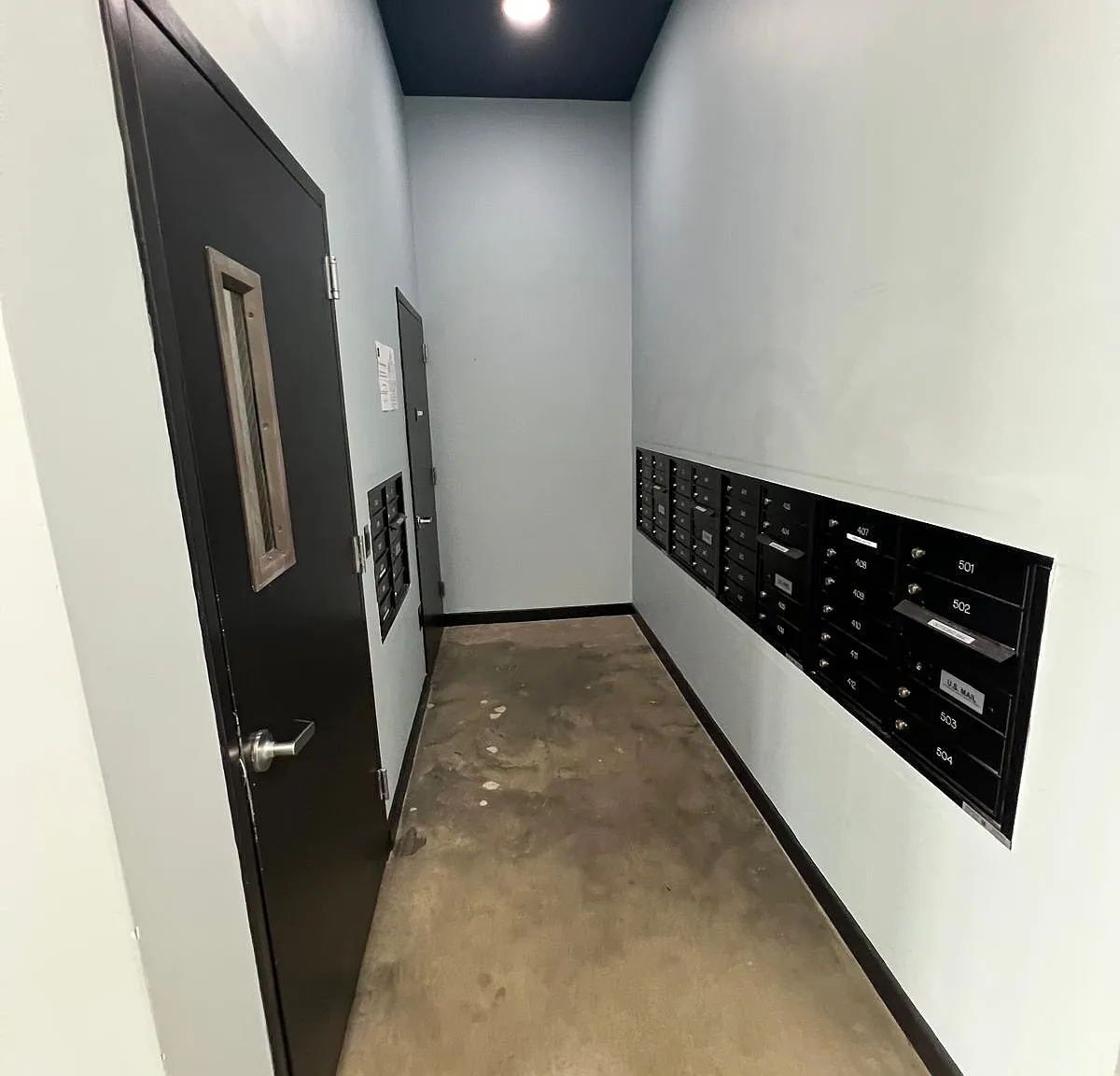 2 bed, 936 sqft, $2,595 — Photo 3