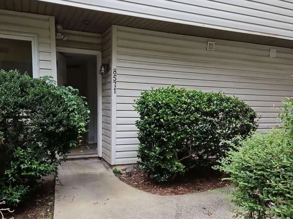 8571 Parkside Dr, Jonesboro, GA 30238