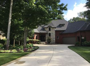 5433 Brooks Bnd, Greenwood, IN 46143