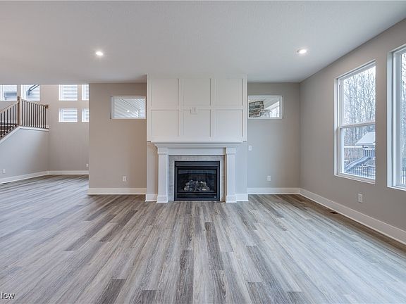 3rd image of 2803 Weeping Pine Dr
