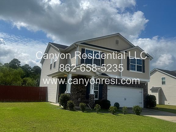 4th image of 2521 Spinnaker Dr