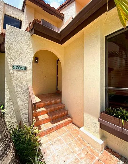 5705 Fox Hollow Dr — Photo 99