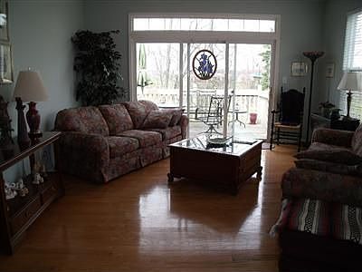 4th image of 2612 Greenside Dr
