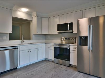 5126 Settlers Park Dr, Virginia Beach, VA, 23464