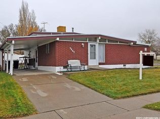 4689 S Greenvalley Dr, Murray, UT 84107