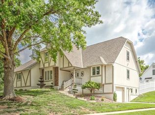 5313 Stanton Dr, Kansas City, MO 64133