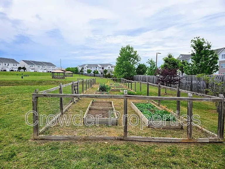362 Halton Crossing Dr SW — Photo 20