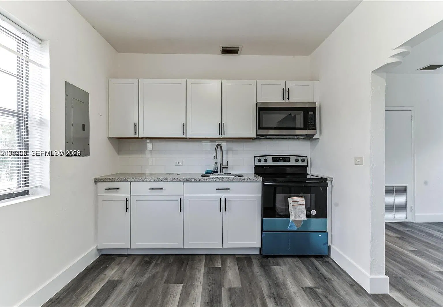 Bruce Terrace — Photo 2