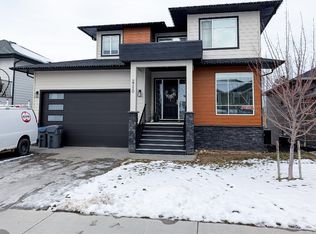 2710 Beachmount Cres, Kamloops, BC V2B 0E6