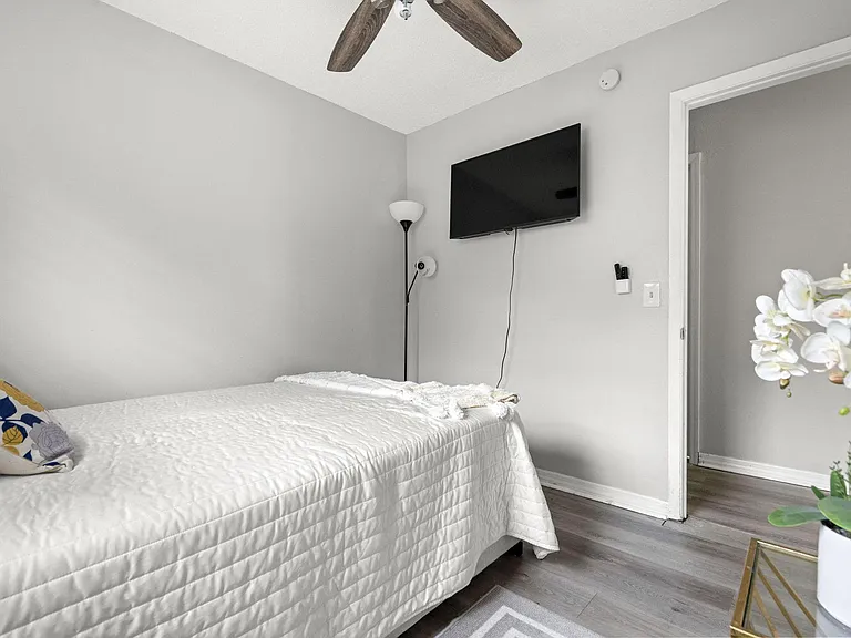 Oak Village Dr — Photo 2