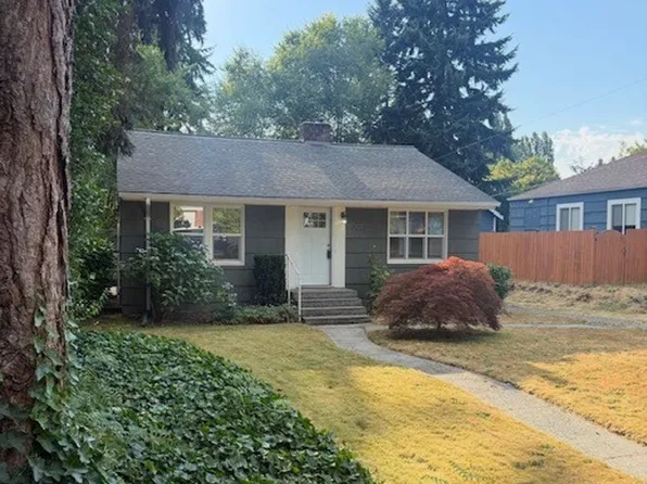 11307 15th Ave NE, Seattle, WA 98125