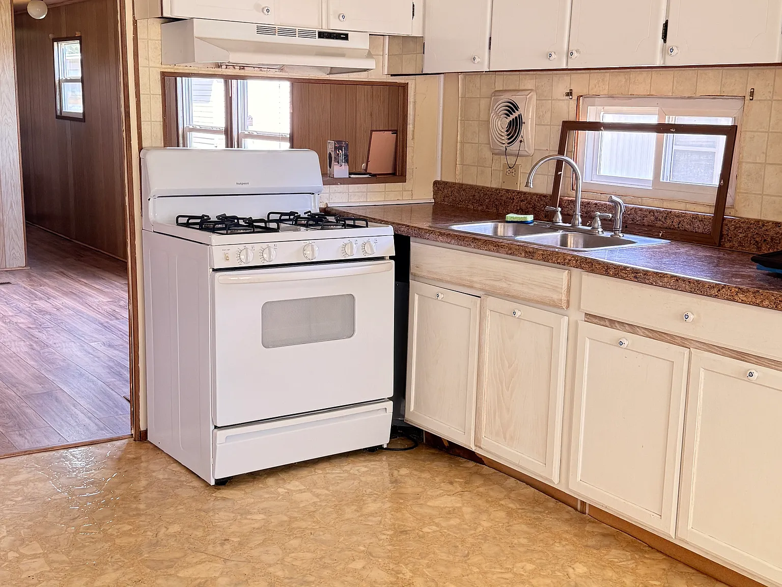 2 bed, 684 sqft, $925 — Photo 3