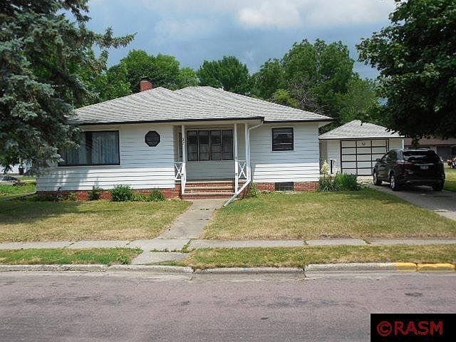 1st image of 37 1st St NW